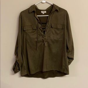 Green 3/4 sleeved shirt